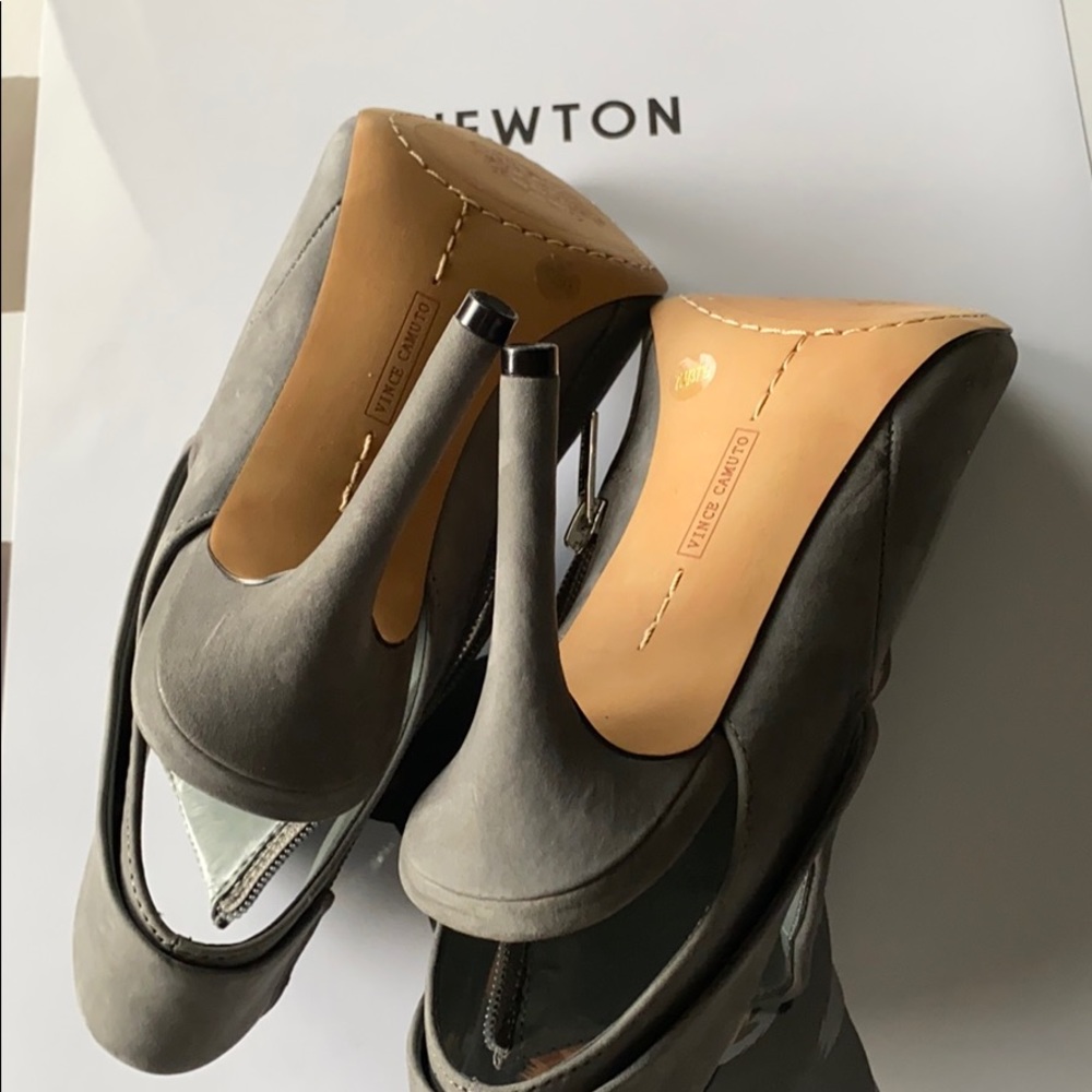 Vince Camuto Booties (GRG) - Picture 8 of 12